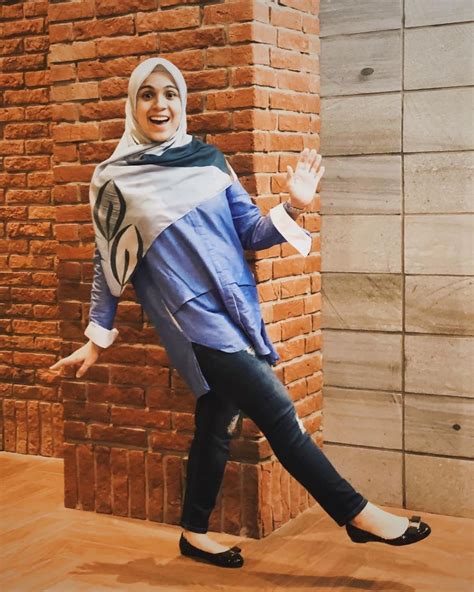 Inspirasi 12 Ootd Hijab Style Ala Nycta Gina Mama Muda Yang Modis