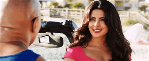 Hot Gifs Of Priyanka Chopra From Baywatch Top Of Bollywood Hollywood Actresses Movies