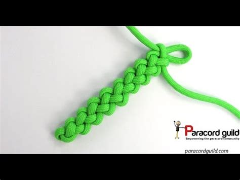 Learning how to make a paracord bracelet is fun and rewarding, too. Zipper sinnet- the two strand braid - YouTube