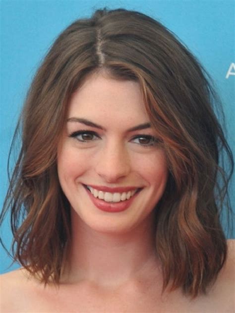 Image Result For Anne Hathaway Bob Short Wavy Hair Hair Styles Long