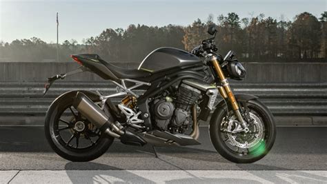 It's the lightest bike in class and the most dynamic handling ride ever, while a major. 2021 Triumph Speed Triple 1200 RS Launched In India At Rs ...