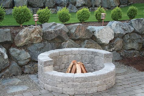 Build A Fire Pit With Retaining Wall Blocks Wall Design Ideas