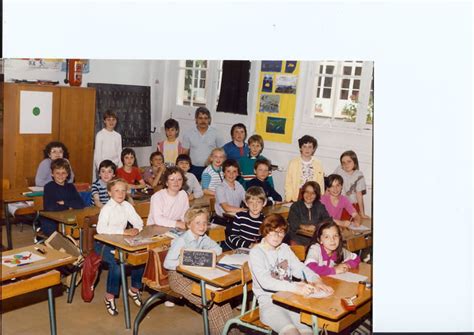 Photo De Classe Cm Cm De Ecole Primaire Marie Curie Copains D