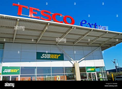 Tesco Extra Shop Sign Logo High Resolution Stock Photography And Images