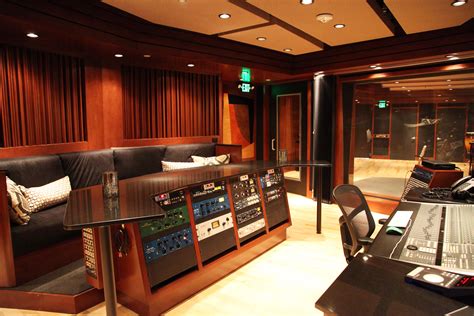 Located In Nyc This Recording Studio Has Everything You Need To