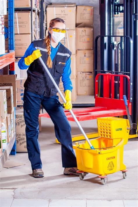 Four Advantages Of Hiring Janitor Services For Your Business Premises
