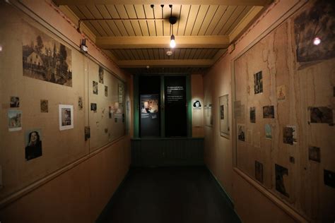 Anne Franks House Revamped For New Generation Art And Culture The