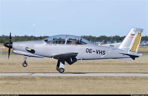 Oe Vhs Diamond Aircraft Industries Diamond Aircraft Dart 450 Photo By