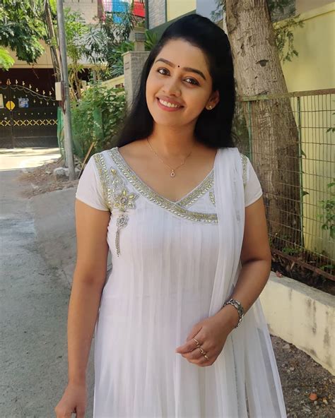 Gayathri Yuvraaj Tamil Television Actress Photos South Indian Actress