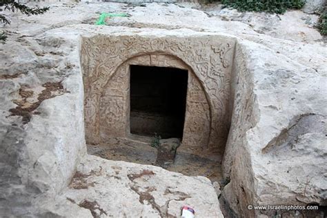 Israel In Photos Byzantine Burial Caves In Shfaram