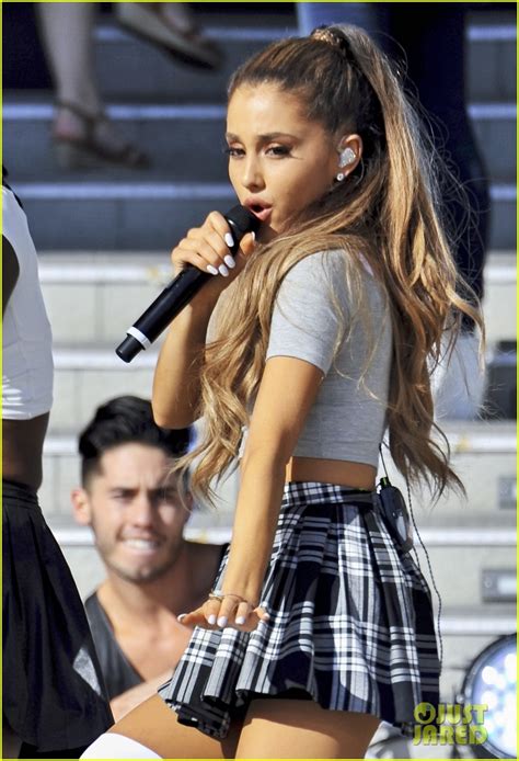 Ariana Grande Takes Her Everything To Tokyo Photo 3196956 Photos Just Jared Celebrity News