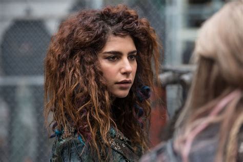 The Walking Dead Nadia Hilker De The 100 Castée Dans Un Rôle Majeur