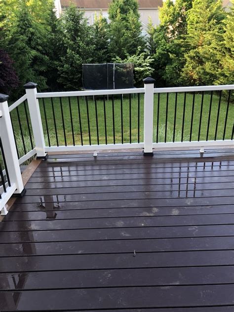 Find the perfect deck railing system to complete your design. Trex Select Level Rail Kit | Railings outdoor, Deck ...