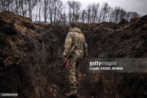 Front Line Trench Photos And Premium High Res Pictures Getty Images
