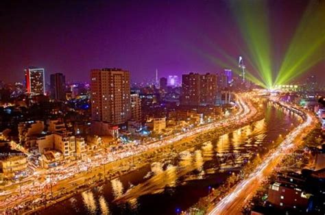 Các tiện nghi phổ biến. Thành phố Hồ Chí Minh phát huy vai trò đầu tàu kinh tế cả ...