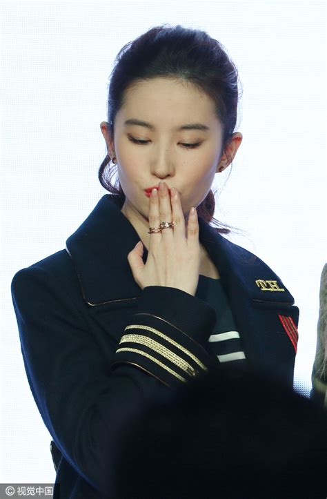 Sau đây chúng ta tìm hiểu chi tiết hơn nhé, bạn đang xem: Lưu Diệc Phi, Nghê Ni bị chê kém sang khi đứng cạnh Gigi ...