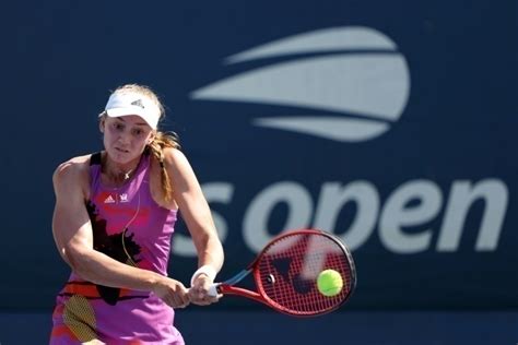 La Kazaja Rybakina Campeona De Wimbledon Despedida En Su Estreno En