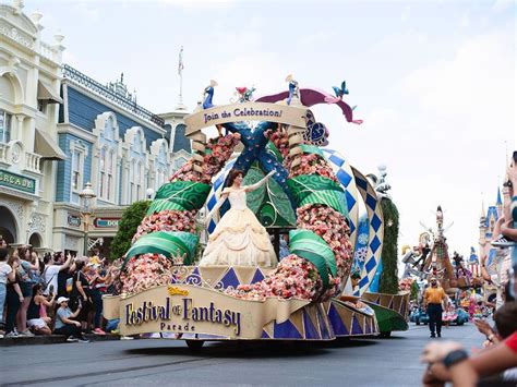 Festival Of Fantasy Parade Showtimes Route Characters And Viewing Tips