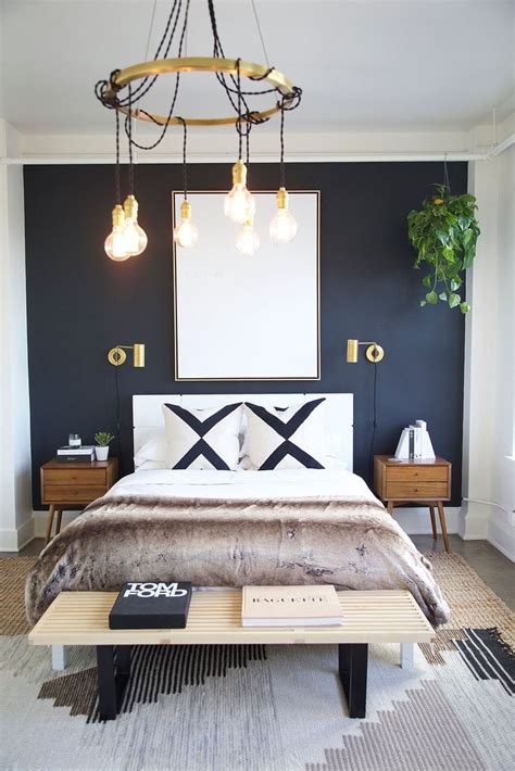 Guest Room Black Accent Wall Splashes Of Gold Taupes