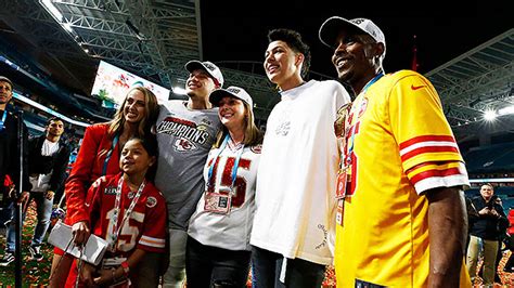 Patrick Mahomes Siblings Everything To Know Hollywood Life