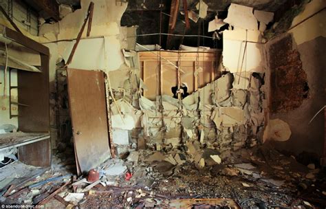 left to rot for 27 years inside grossinger s catskills resort the abandoned borscht belt