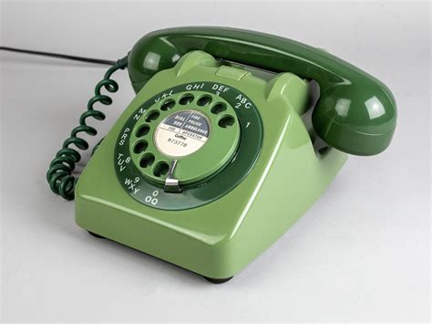 700 Type Telephone - Phone Pages