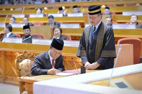 Sabah progressive party (sapp) state reform party (star) angkatan perubahan sabah (aps) parti keadilan rakyat (pkr) democratic action party. Sabah assembly sitting proceeds without Sabah Umno, PBS ...