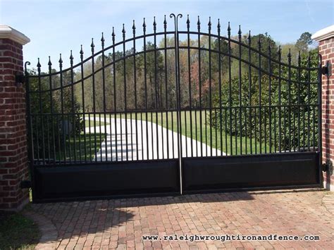 Raleigh Wrought Iron And Fence Co Custom Wrought Iron Gates In Raleigh