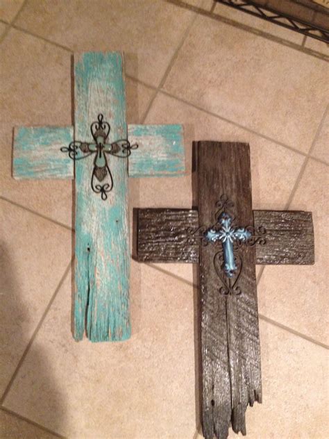 14+ Exceptional Cheap Front Yard Fencing Ideas | Cross crafts, Rustic