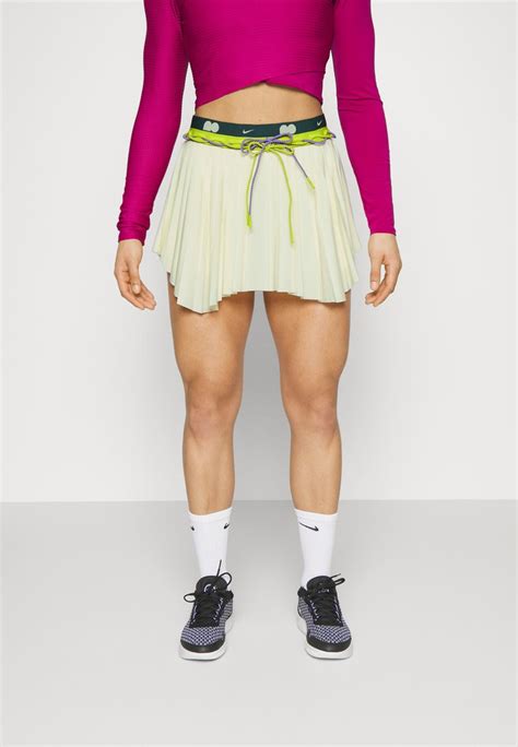 Nike Performance Noc Skirt Sports Skirt Coconut Milkoff White