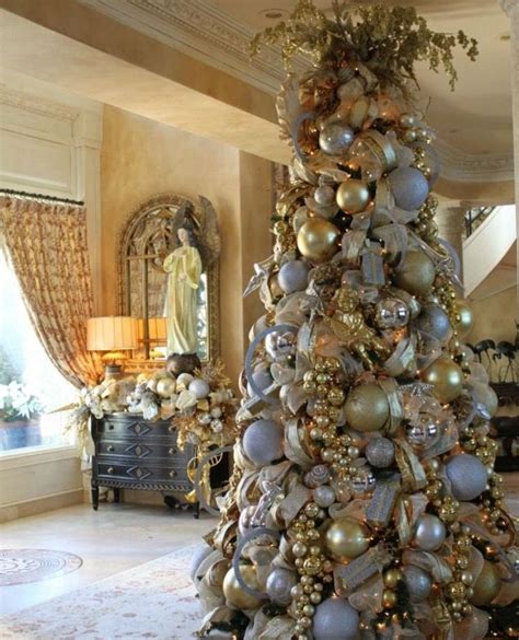 47 Stunning Silver Christmas Tree Decor Ideas Christmas Interiors