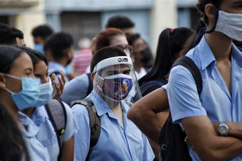 Alumnos Cubanos Regresan A Las Aulas Luego De Dos Años Sin Clases