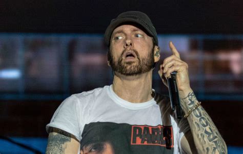 Eminem Says Aaf Players Should Be Allowed To Fight During Games
