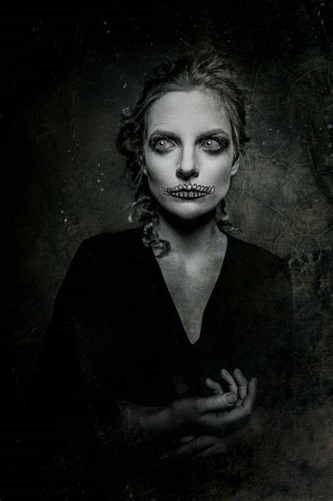 Pin By Djayp On Dark Love Dark Beauty Dark Art Photography Portraiture