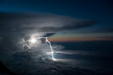 Incredible Photo Captures Lightning Ripping Through Clouds