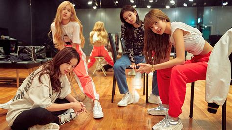 Capturing the hot emotions of that day will be releas. Watch BLACKPINK 'The Show' Concert Live Online: Date, Time ...