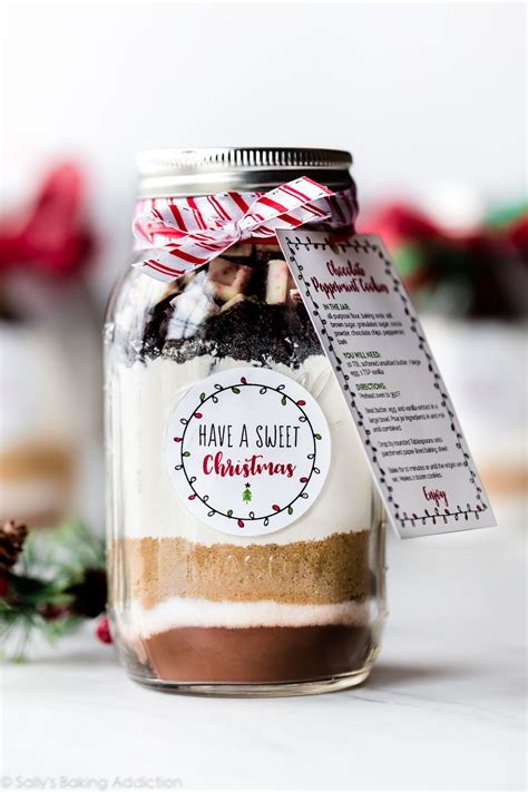 Recipe And Tutorial For Making Diy Christmas Cookies In A Jar With Free