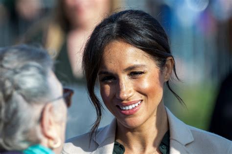 Even Meghan Markle Fans Arent Dumb Enough To Fall For This Hilarious Scam