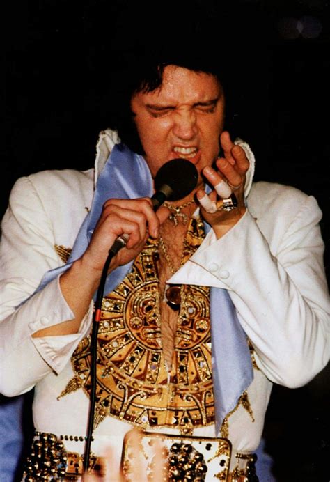 May 21 1977 Elvis In Concert Louisville Kentucky Tcb⚡with Tlc⚡ In 2020 Elvis Presley