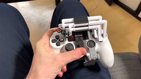 3d Printed Playstation Controller Mod Allows One Handed Ps4 And Ps5