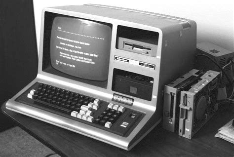 History Of America The Discovery Of Personal Computer And Its Facts