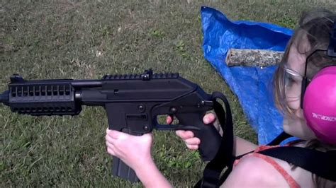 Little Girl Shoots Assault Pistol Ar15 Youtube
