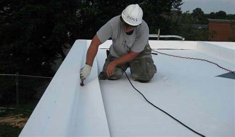 Flat Roof Repair Vs Replacement Options