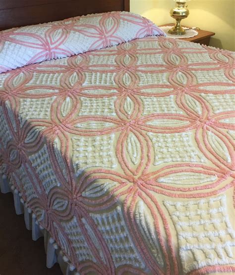 Vintage Chenille Bedspread Pink And White With Pom Poms Etsy