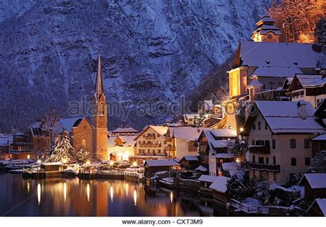 Hallstatt Austria Winter Hi Res Stock Photography And Images Alamy
