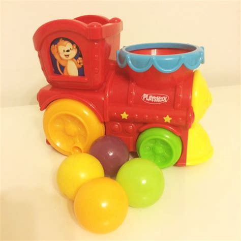 Playskool Monkey Train With Popping Balls Hobbies And Toys Toys And Games
