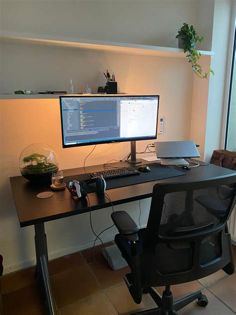 Upgraded my home office! Sit-stand desk, Ahrends ergonomics chair! What ...