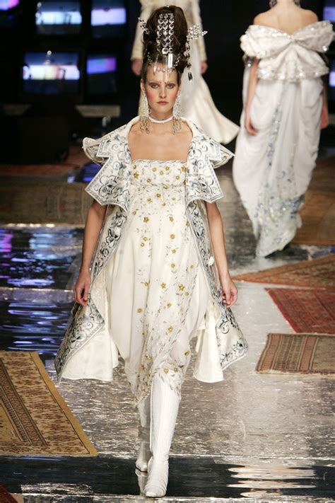 Christian Dior Spring 2005 Couture Collection Vogue Dior Haute