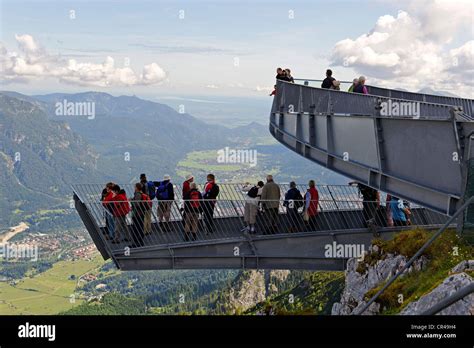 Bergstation Alpspitzbahn Und Aussichtsplattform Alpspix Fotos Und