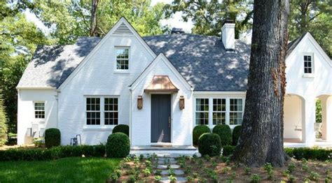 15 Best White Home Exterior Ideas To Up Your Curb Appeal